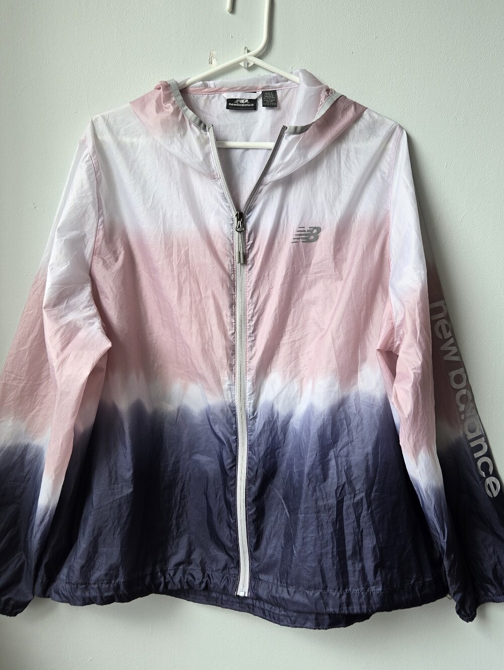 New Balance 2X Pink White Navy Ombre Hood Windbr XXL Spellout Sleeve Travel Flaw